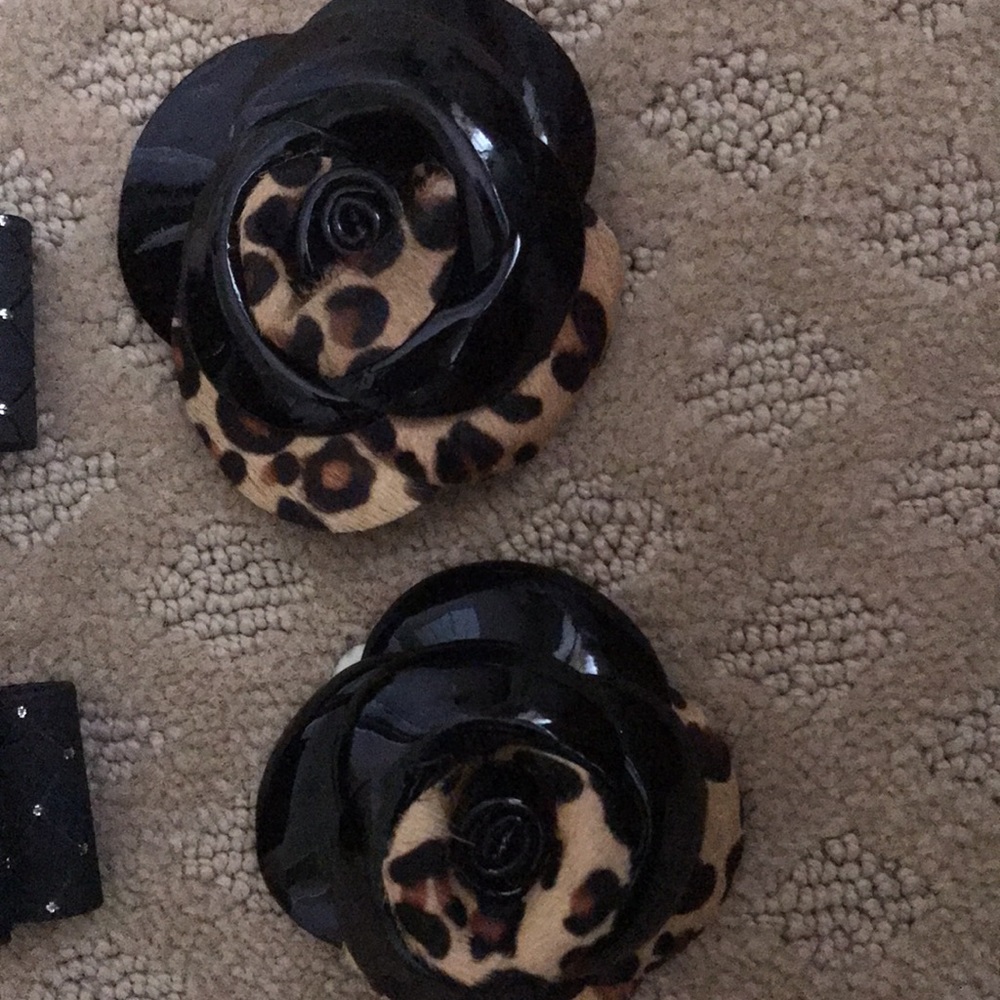 Bow & Flower Shoe Clips Set of 3 - Picture 5 of 6